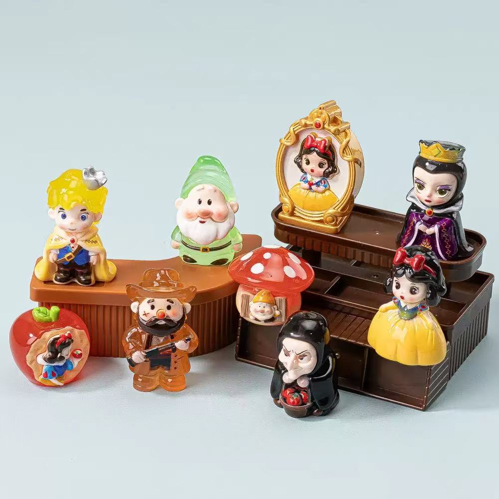 Snow white -  Match game
